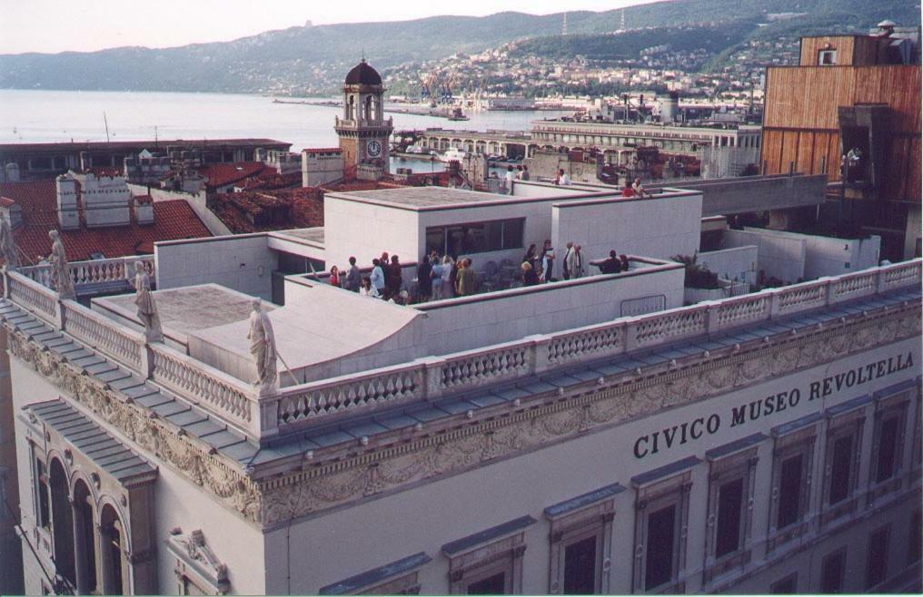 Apartamento Le Rive Del Revoltella Trieste Exterior foto
