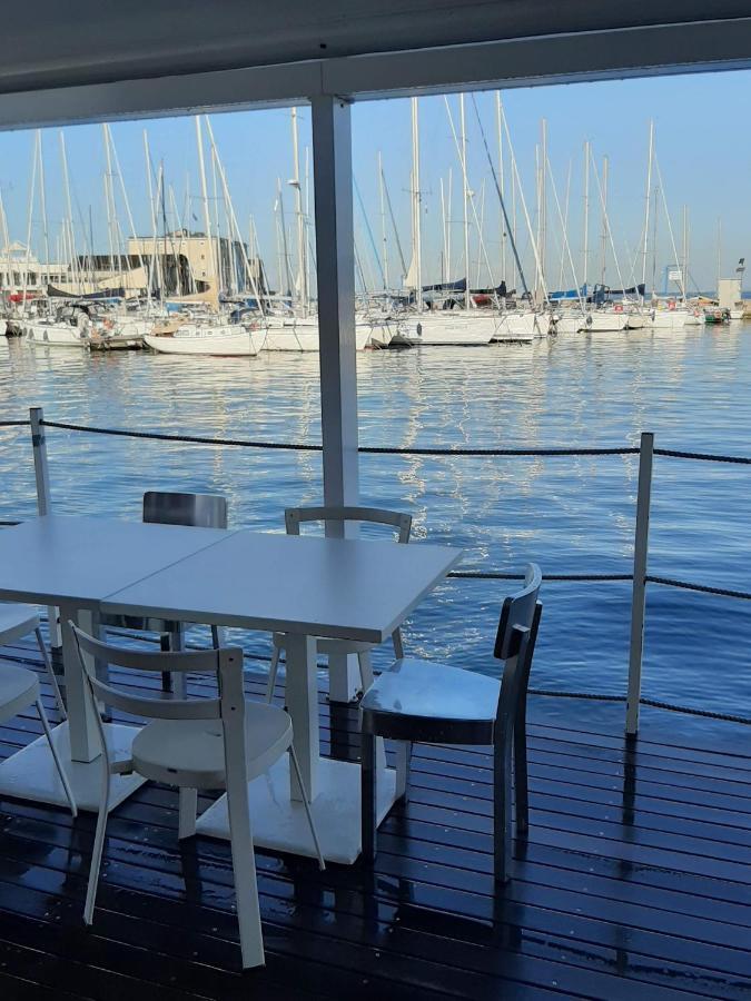 Apartamento Le Rive Del Revoltella Trieste Exterior foto